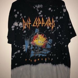 Def Leppard Band Tee